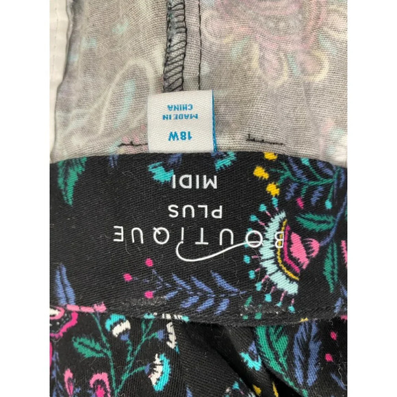 Floral‎ Shorts - Picture 5 of 5